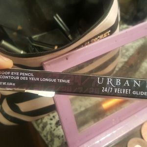 Meet your Posher, Regina