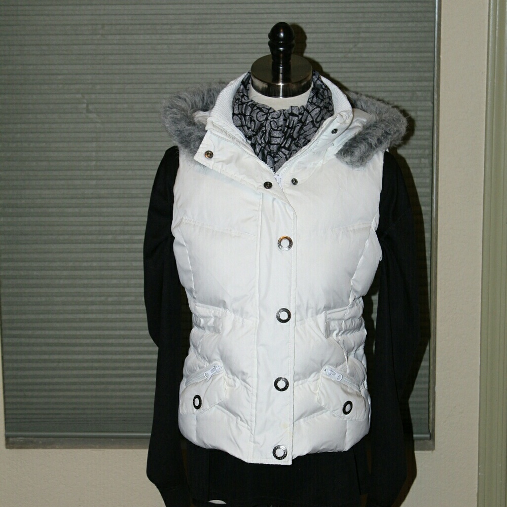 Maurices Vest