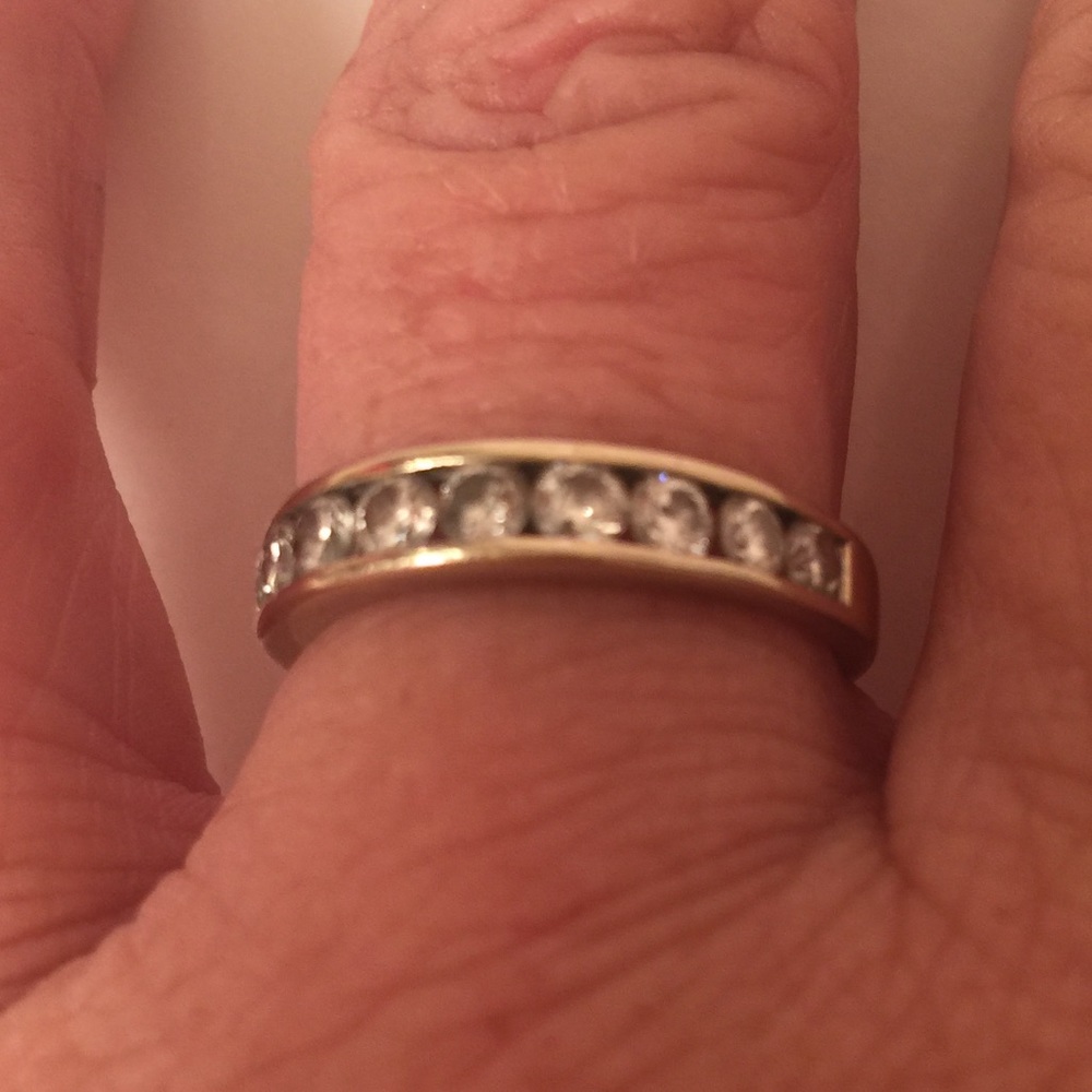 Diamond Ring 18k GOLD. Real gold. Genuine Diamonds