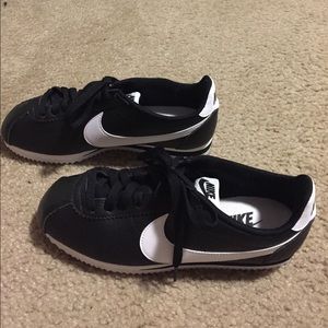 NWOB! Women's Nike Cortez Sneakers Sz. 7.5