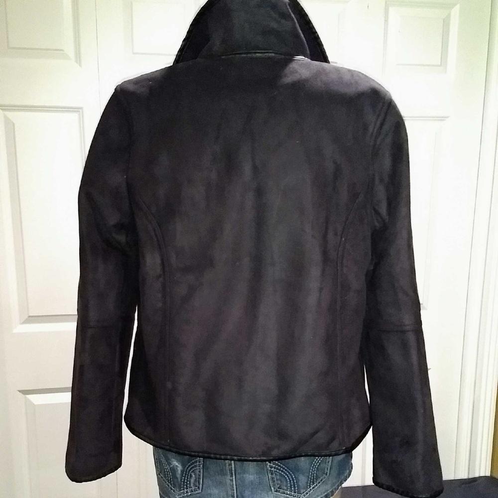 Jacket - Picture 2 of 4