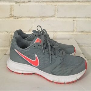 Gray Nike Downshifter 6