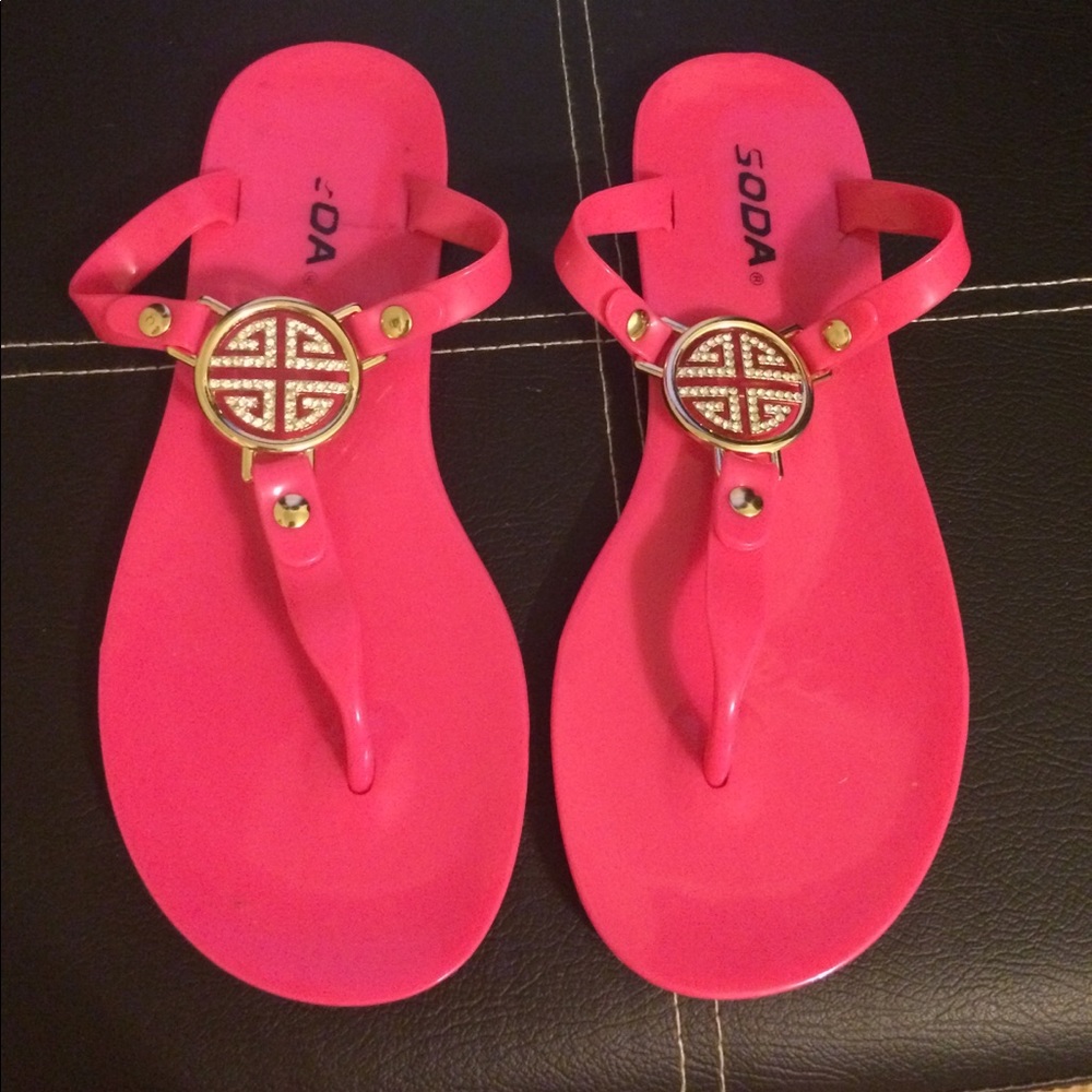 Soda pink slide on sandals