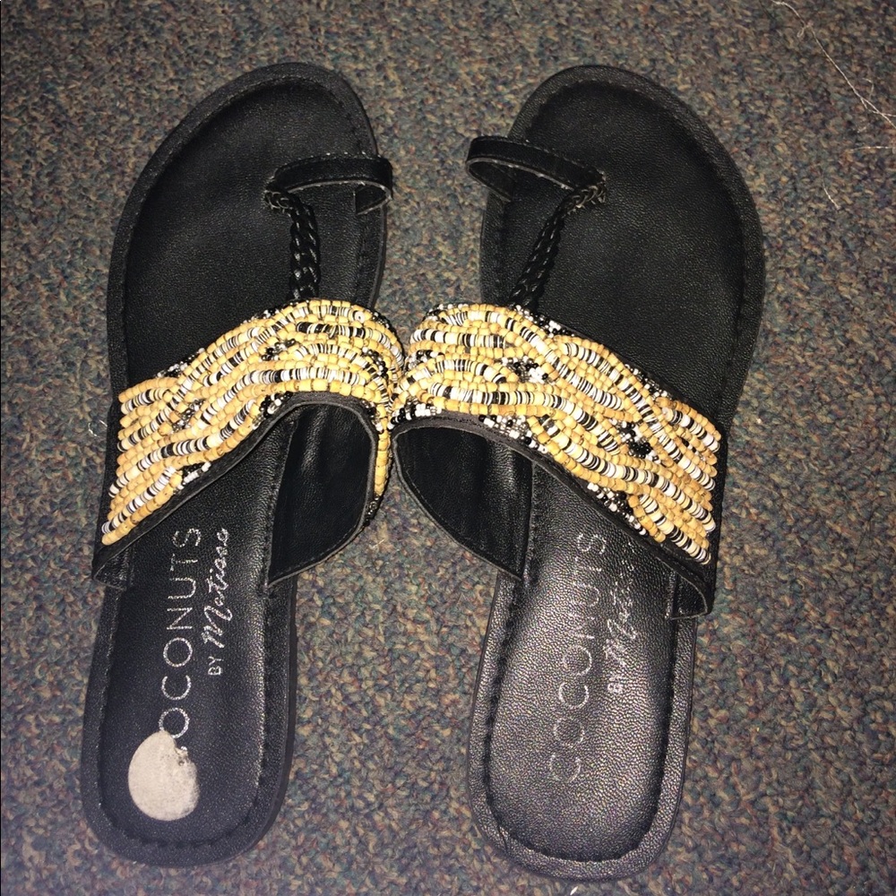 Black thong sandals