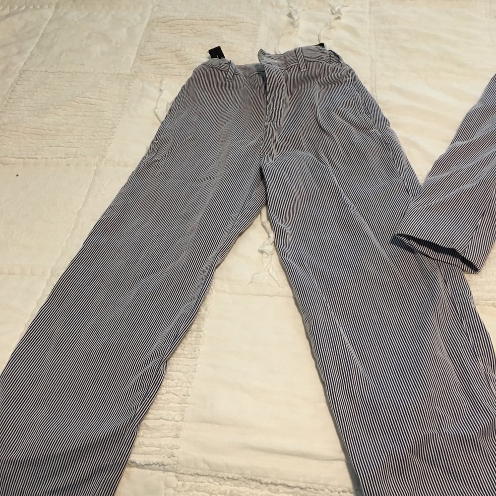Cute Classy Out Fit MAKE OFFER