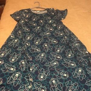 Xs Lularoe Disney Carly