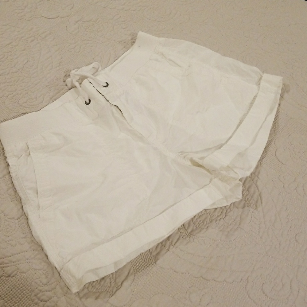 THE LOFT *never worn* white cotton shorts