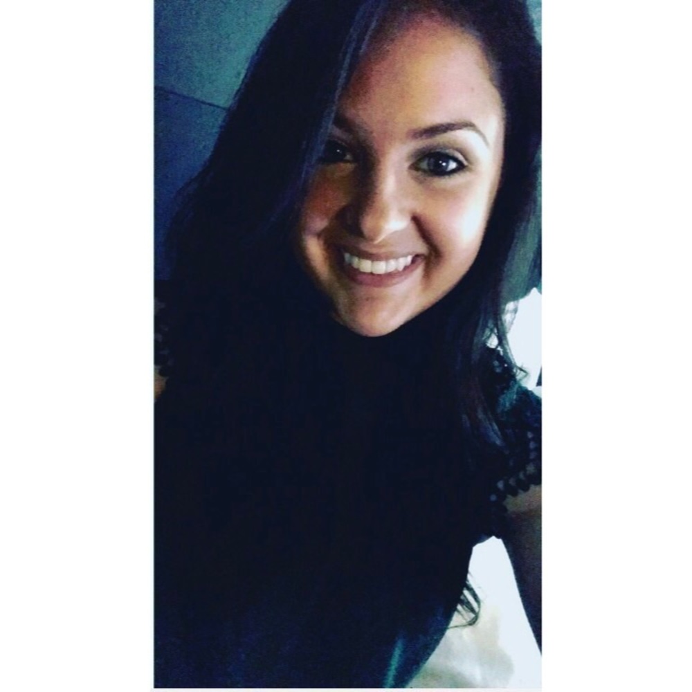 Meet your Posher, Toria