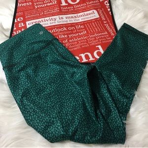 NWOT Lululemon High Times Green