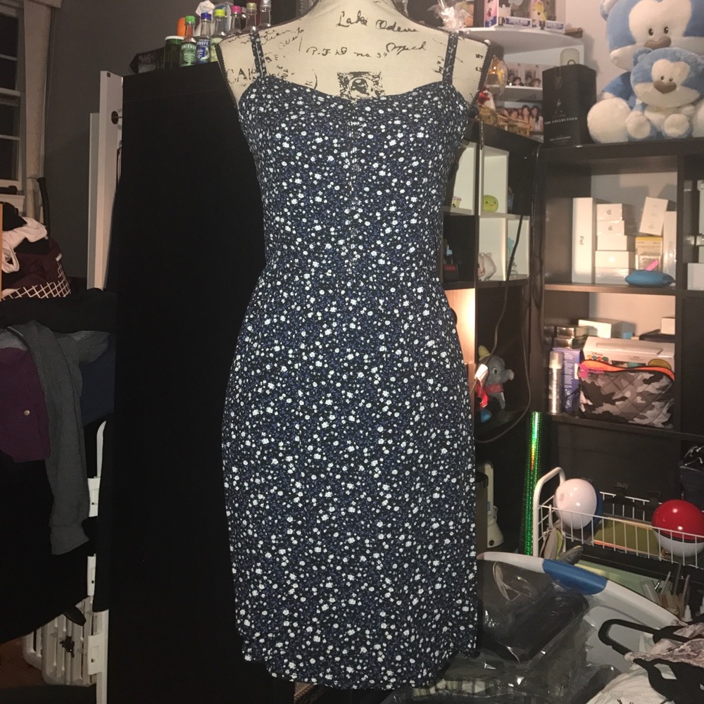 Garage dress