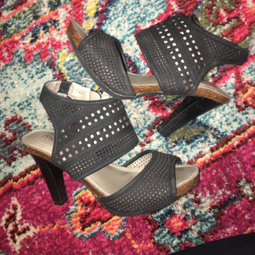 Open toed heels