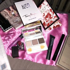 Make up bundle Stila,Clinique,Kat Von D,Laura merc