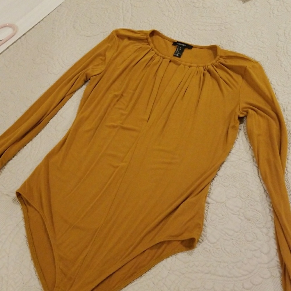 Long sleeve body suit