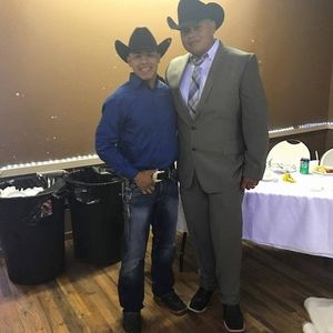 Meet your Posher, Cecilio