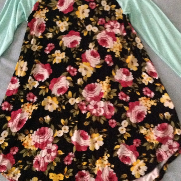 Floral Raglan long sleeve knit Tunic 💜 - Picture 6 of 7