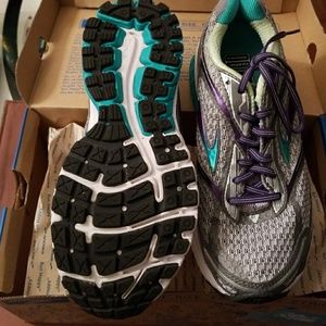 Running Shoes