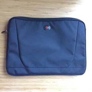 SwissGear BETA 16 Laptop Sleeve, Black
