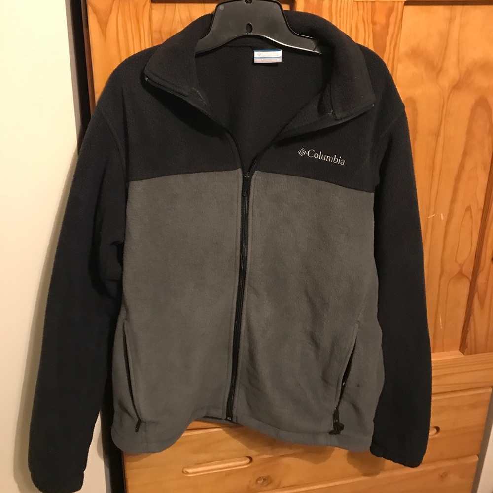 🚫🚫SOLD🚫🚫Columbia zip up