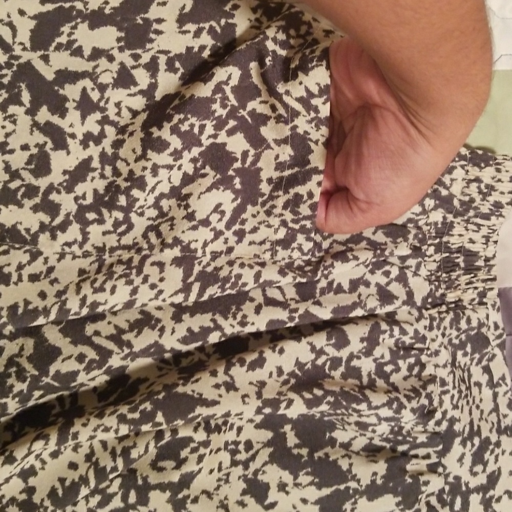 Skirt - Picture 2 of 2