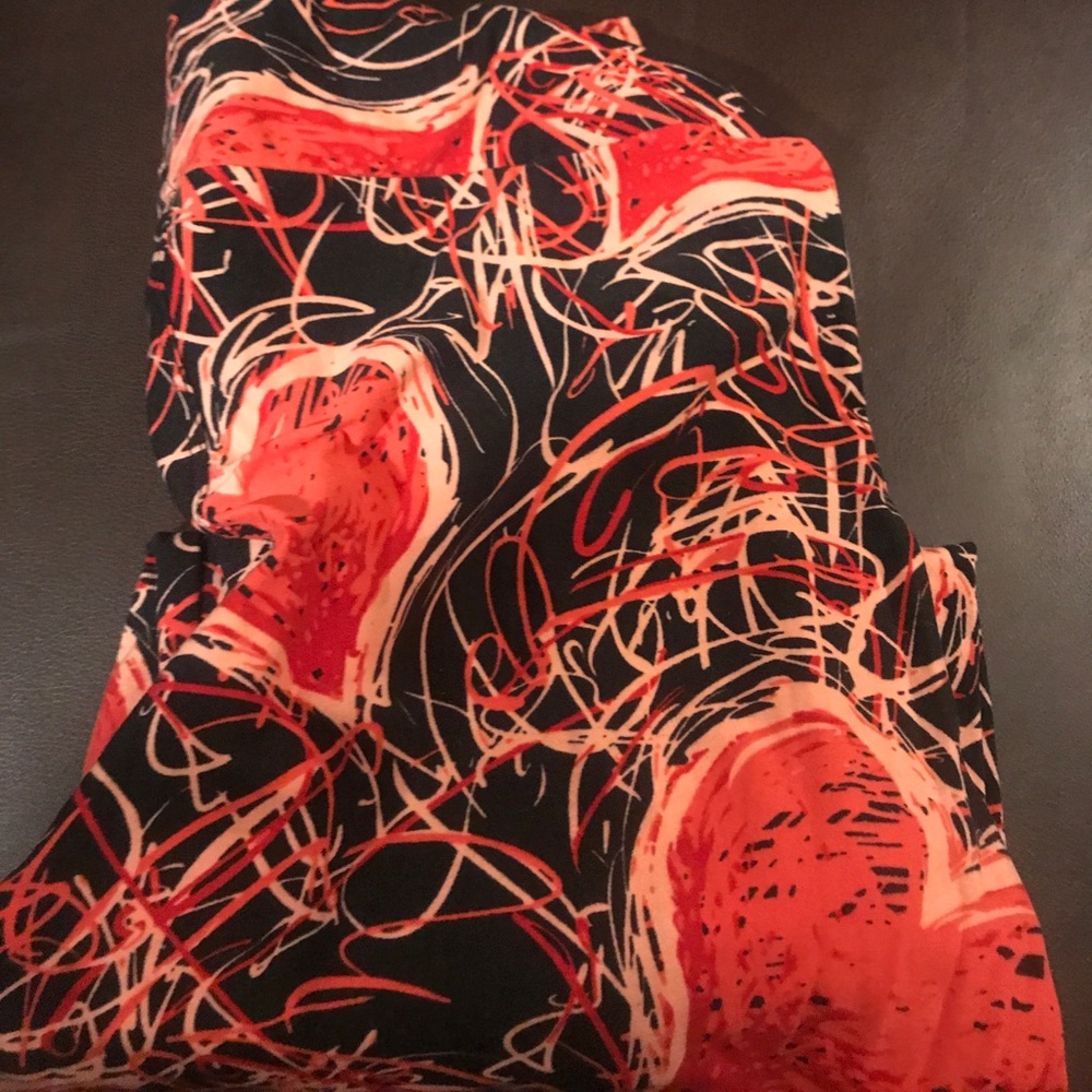 Lularoe heart TC Leggings