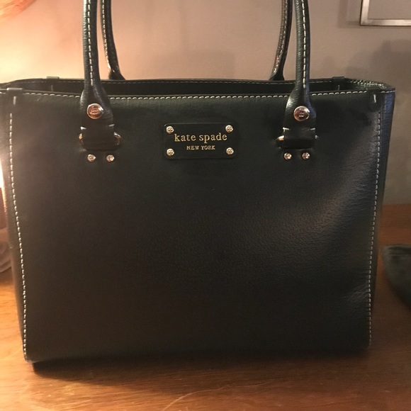 kate spade Handbags - KATE SPADE ♠️ Top Handle Tote