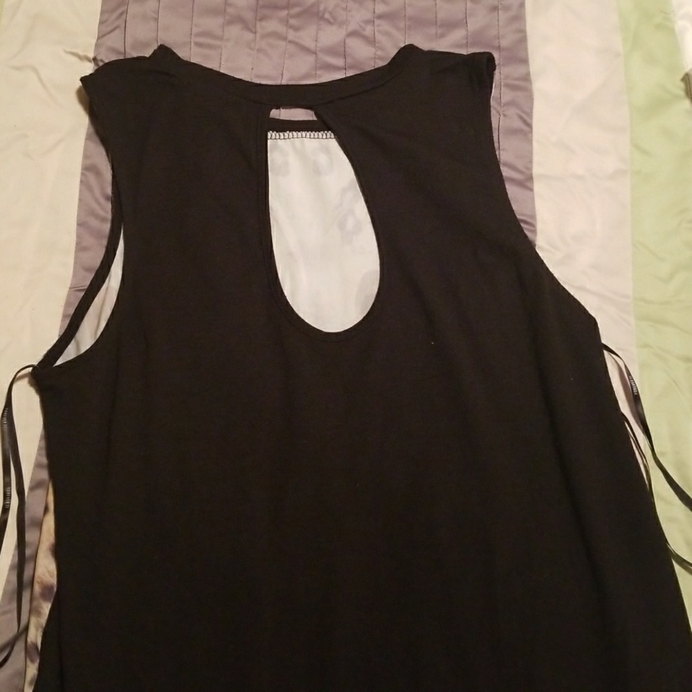 Shirt - Picture 2 of 3