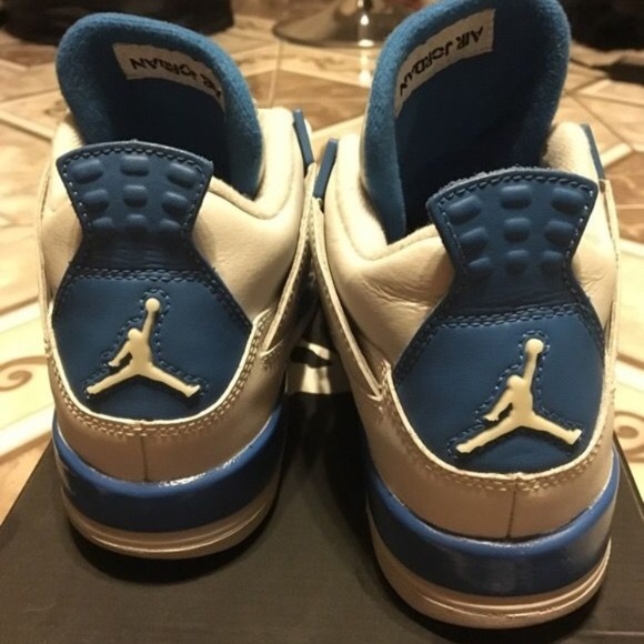 JORDAN SHOES! - Picture 3 of 4