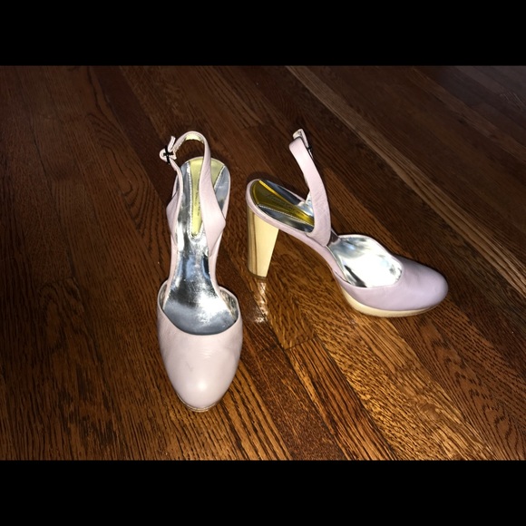 Kenneth Cole Soft Leather Sling back sandals - Picture 5 of 5