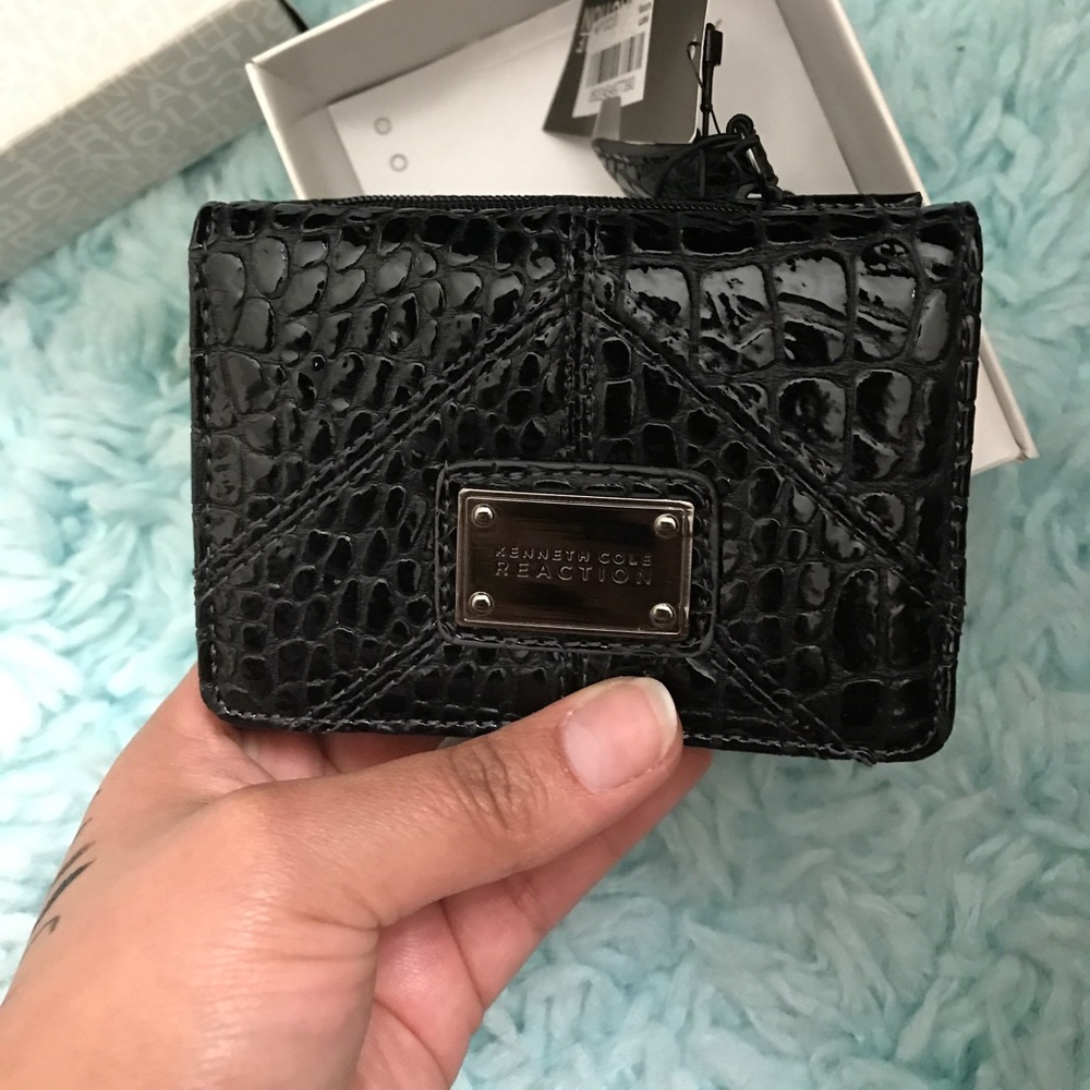 Kenneth Cole wallet—/ sold —-