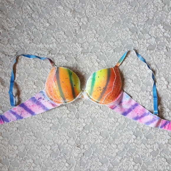 New Handcrafted Rave Bra - Picture 2 of 3
