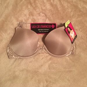 Brand new tan 34B push-up bra by lily of France.