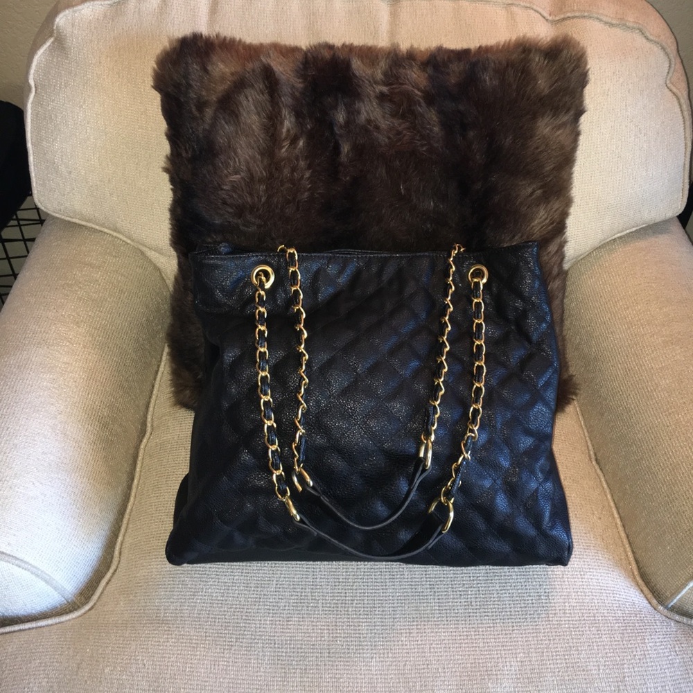 SOLD: Black Faux Leather Purse