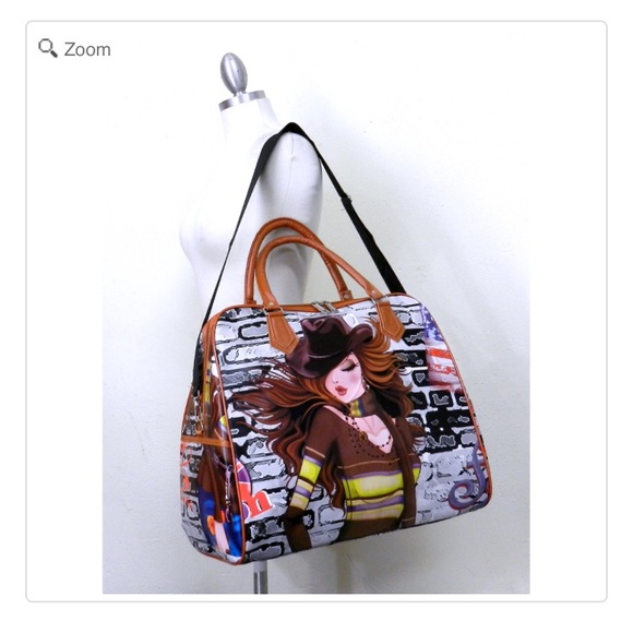 💰NEW-Tour Illustration Overnight Tote Bag - Picture 6 of 6