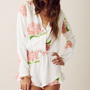 Stone Cold Fox Love Jumper size XS/S