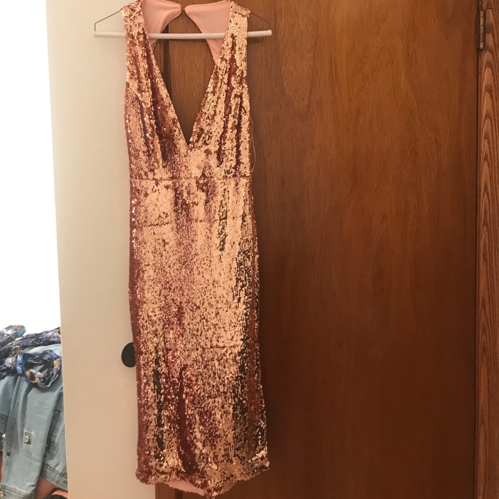 Hot miamistyles gold sequins dress