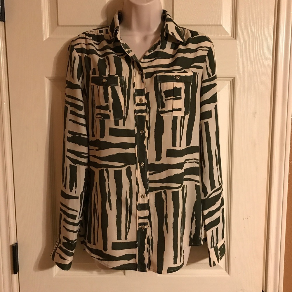 Banana Republic Long Sleeve Button Down Blouse