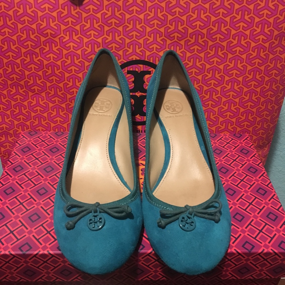 Authentic Tory Burch chelsea wedge