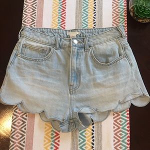 H&M scalloped High Waisted Shorts