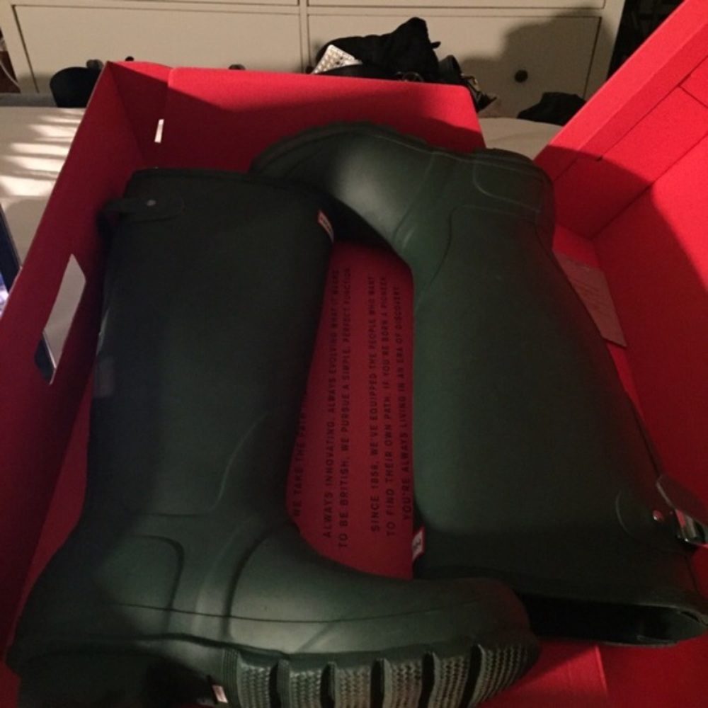 HUNTER ADJUSTABLE CALF TALL RAIN BOOT