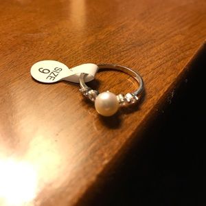 Vantel Pearls Skydancer Ring