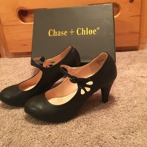 Chase + Chloe black Mary Jane Heels - size 8