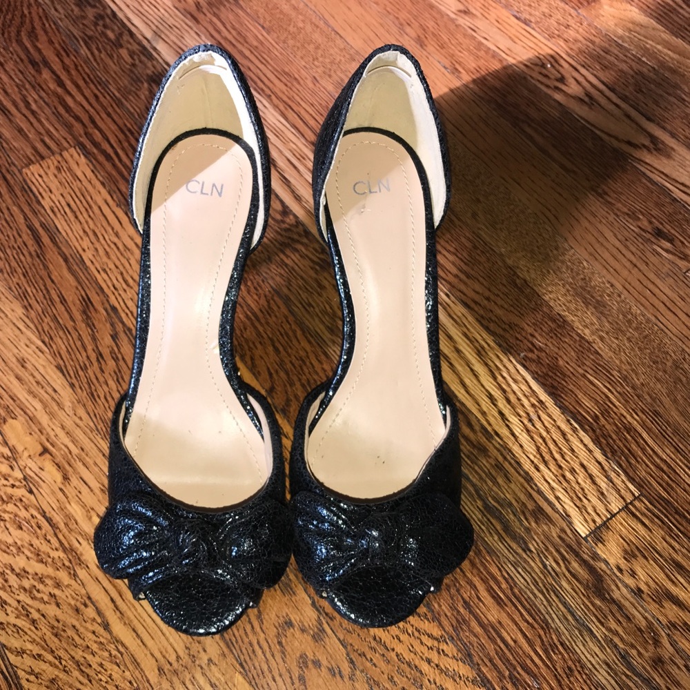 CLN Black Bow Tie short heel sandals