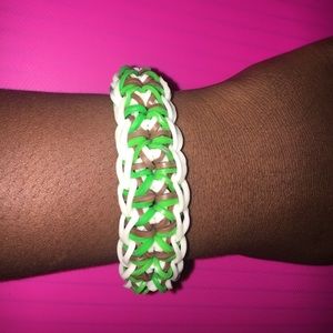 Totem Pole Rainbow Loom Bracelet