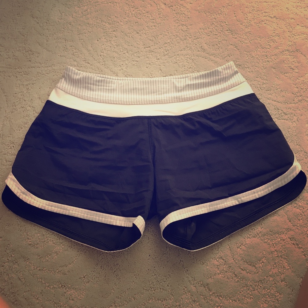 Lululemon black shorts