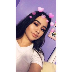 Meet your Posher, Ivette