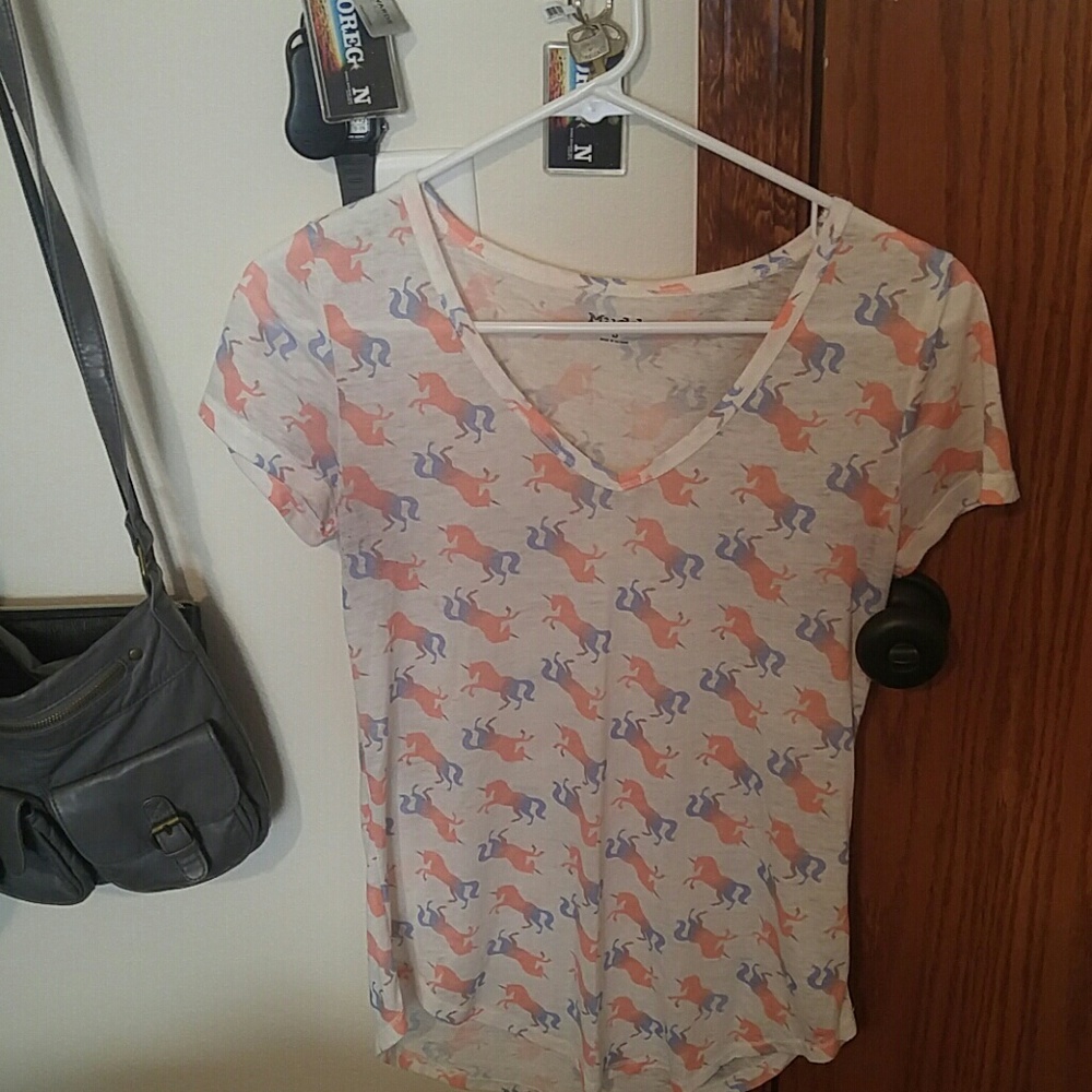 Kohl's Junior Small Unicorn Tee