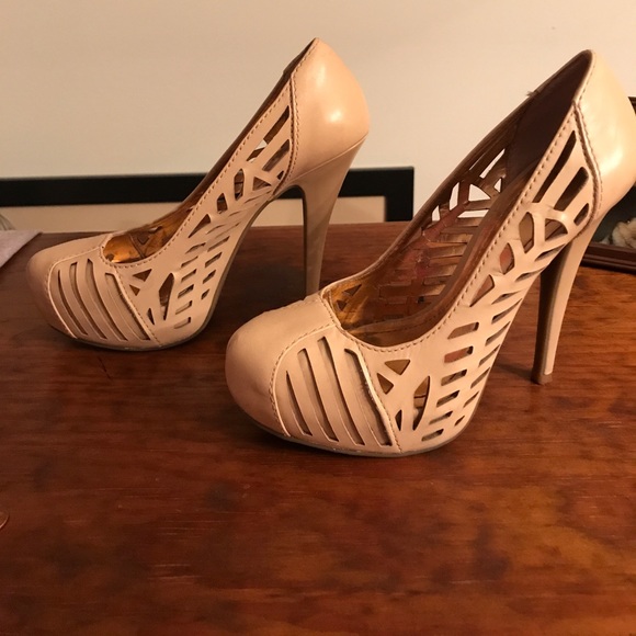 BCBGeneration - Picture 2 of 8