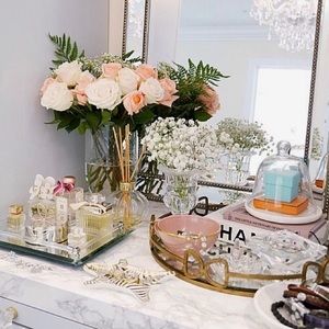 Meet your Posher, Bella