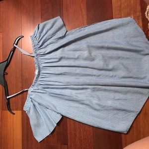 Off the shoulder sear sucker top