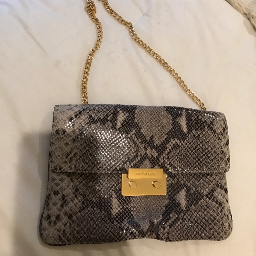 Michael kors purse
